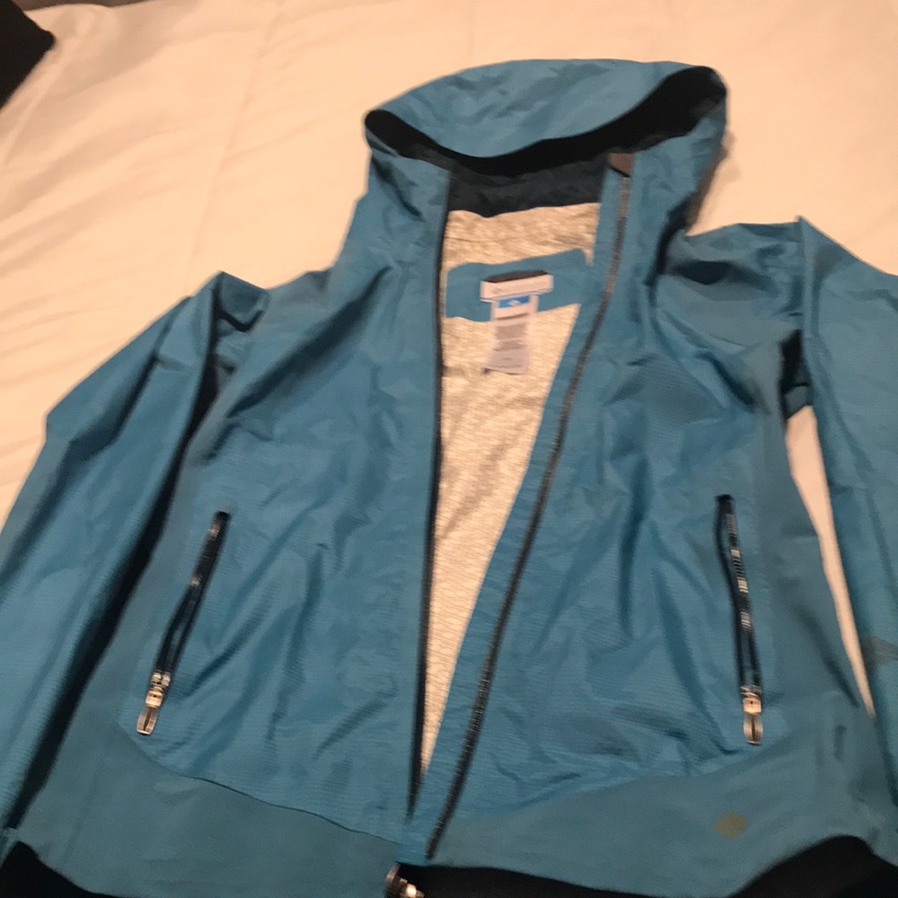 Columbia rain jacket